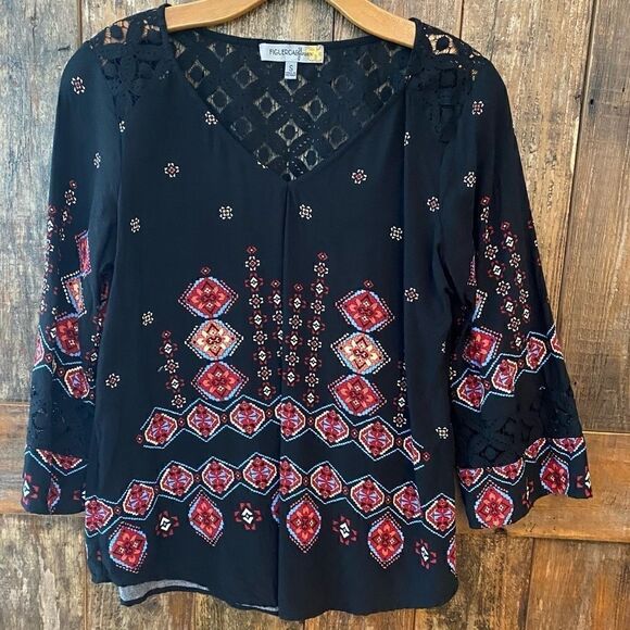 Figueroa & Flower S Black BOHO Relaxed Oversized Lace Floral Front Tie Blouse - Picture 3 of 8